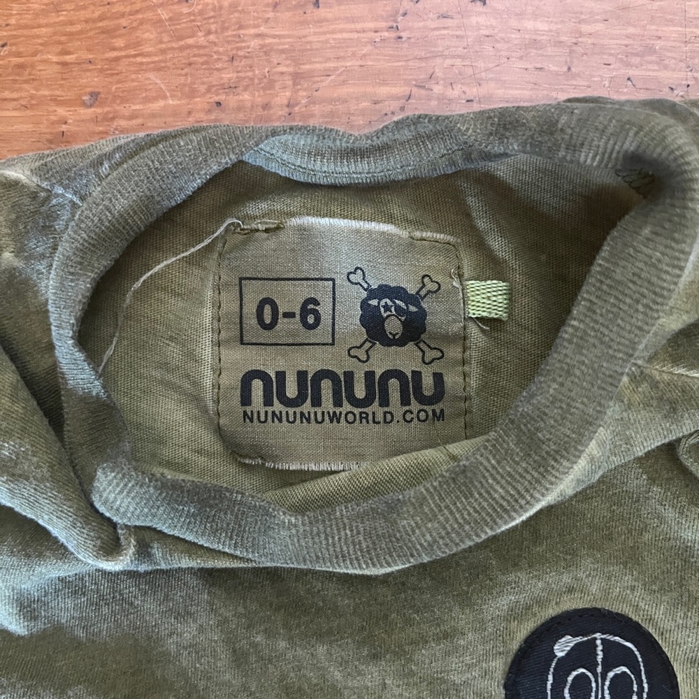 Nununu green baby onesie - Picture 2 of 2